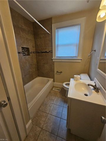 2615 Somme AVE, Norfolk, VA 23509