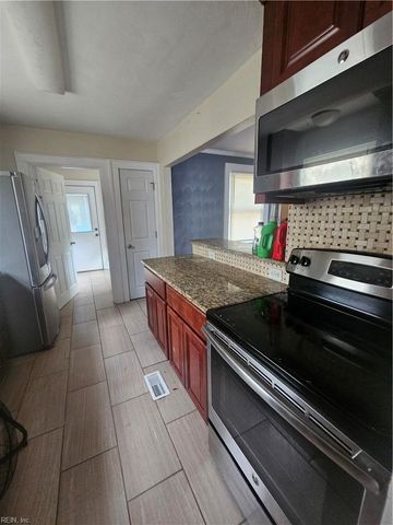 2615 Somme AVE, Norfolk, VA 23509