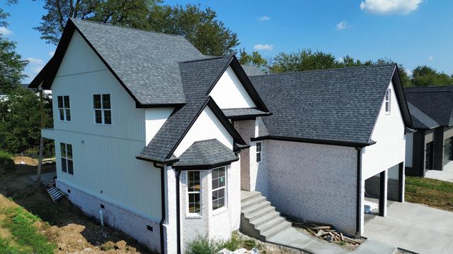 1004 Shelburne Way, Nicholasville, KY 40356