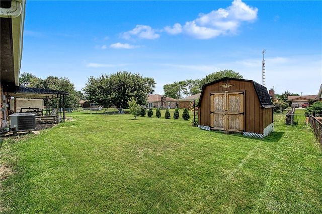 550 Unger Avenue, Englewood, OH 45322
