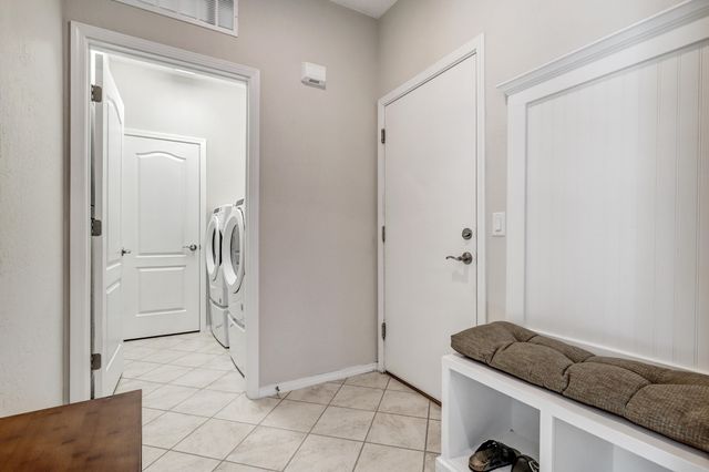 9332 Wood Creek Lane NW, Albuquerque, NM 87120