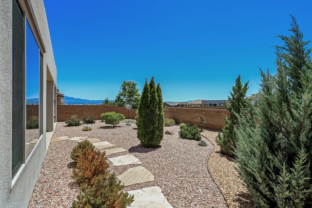 9332 Wood Creek Lane NW, Albuquerque, NM 87120