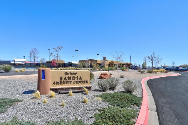 9332 Wood Creek Lane NW, Albuquerque, NM 87120