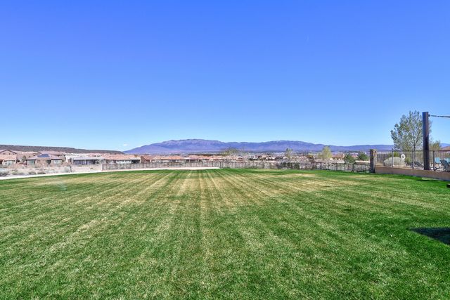 9332 Wood Creek Lane NW, Albuquerque, NM 87120