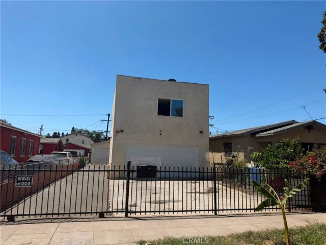 112 95th St, Los Angeles, CA 90003