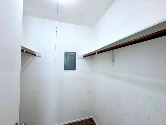 9901 Sharpcrest Street M6, Houston, TX 77036