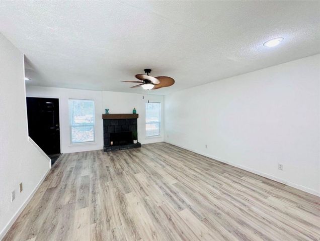 9901 Sharpcrest Street M6, Houston, TX 77036