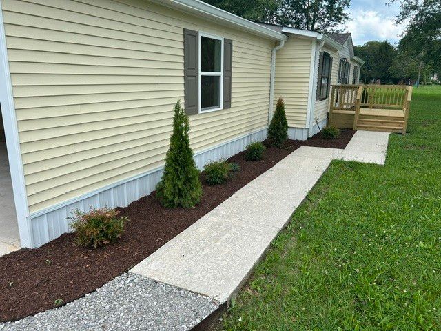 410 Franklin St, Cowan, TN 37318