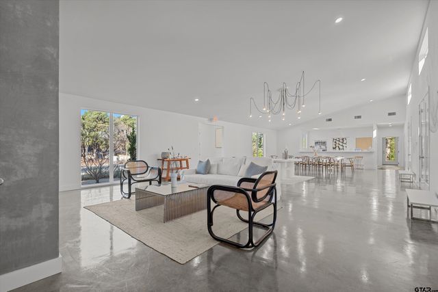 6141 S. Park Central Court, Tyler, TX 75703