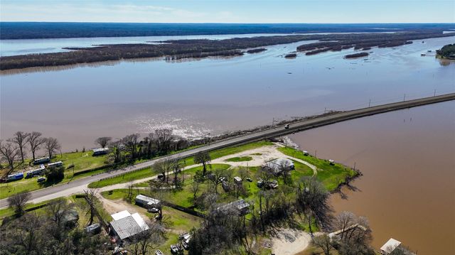 224 Steinback Avenue, Trinity, TX 75862