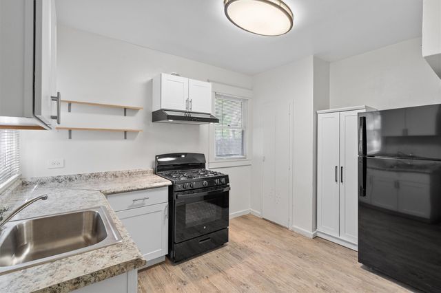 3404 Grooms ST B, Austin, TX 78705