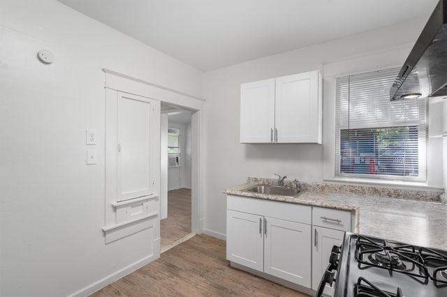 3404 Grooms ST B, Austin, TX 78705