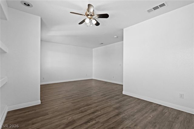 506 Wheaties Way, Las Vegas, NV 89110