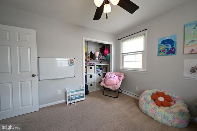 384 E 3RD ST E, Florence, NJ 08518