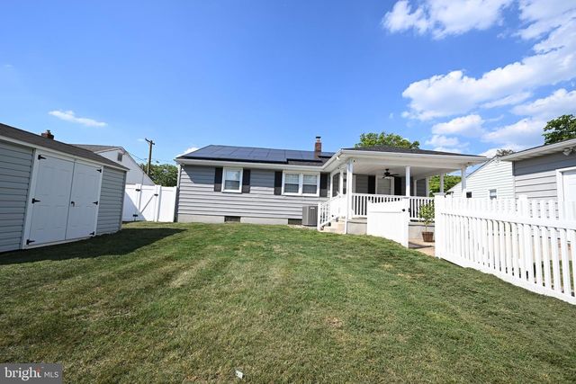 384 E 3RD ST E, Florence, NJ 08518