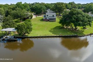 1621 Pat Drive, Gautier, MS 39553