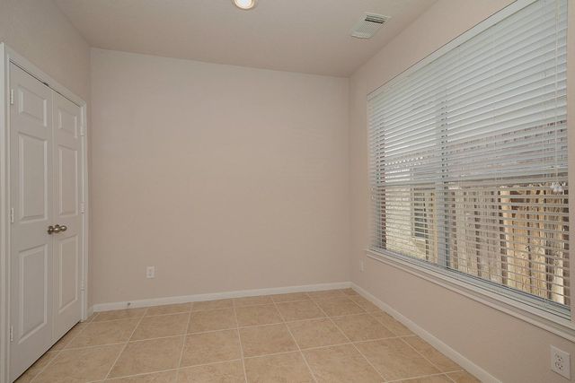 47 N Spinning Wheel Circle, The Woodlands, TX 77382
