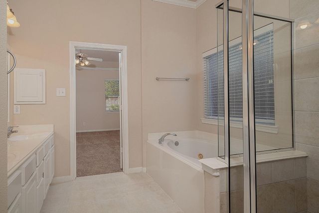 47 N Spinning Wheel Circle, The Woodlands, TX 77382