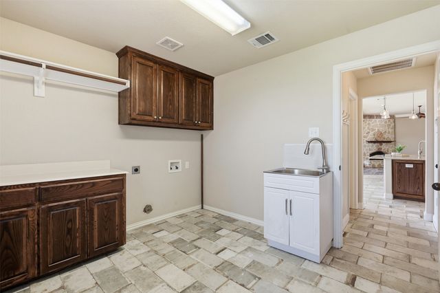 454 Stone Mountain Court, Cresson, TX 76035