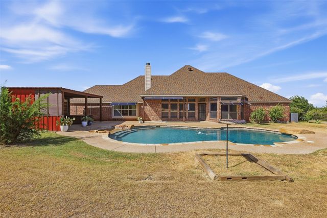 454 Stone Mountain Court, Cresson, TX 76035