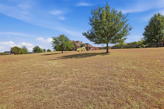 454 Stone Mountain Court, Cresson, TX 76035