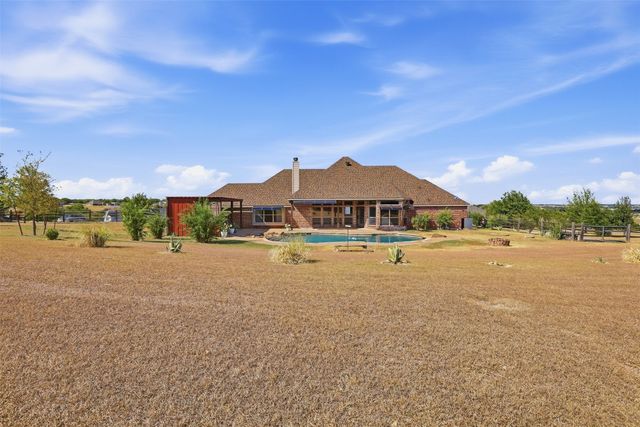 454 Stone Mountain Court, Cresson, TX 76035