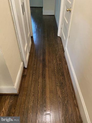1518 ISHERWOOD ST NE, Washington, DC 20002