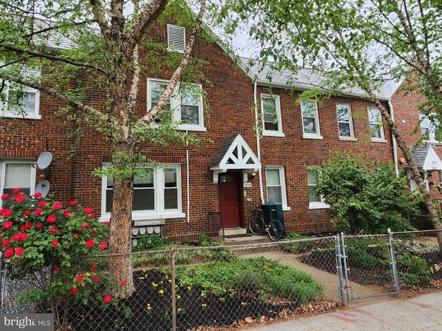 1518 ISHERWOOD ST NE, Washington, DC 20002