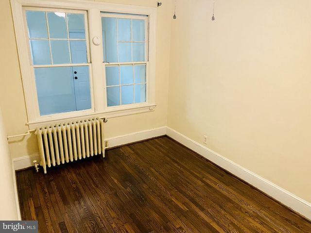 1518 ISHERWOOD ST NE, Washington, DC 20002
