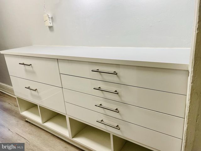 1518 ISHERWOOD ST NE, Washington, DC 20002