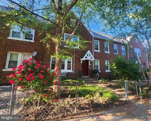 1518 ISHERWOOD ST NE, Washington, DC 20002