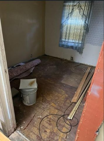 708 NW 6TH AVENUE, Gainesville, FL 32601