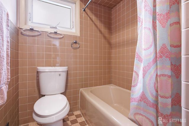 172 Ryders Lane, New Brunswick, NJ 08901