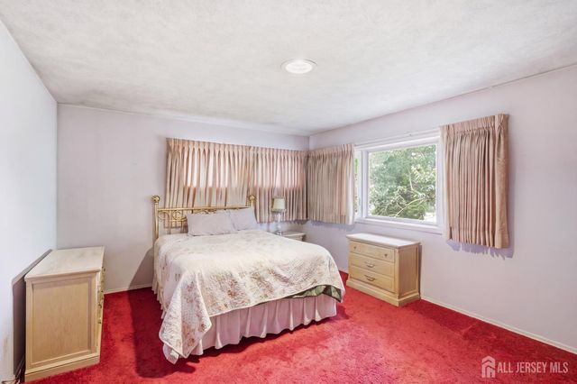 172 Ryders Lane, New Brunswick, NJ 08901