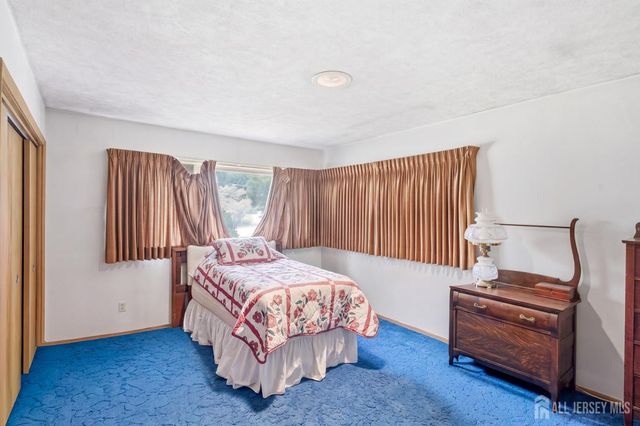 172 Ryders Lane, New Brunswick, NJ 08901