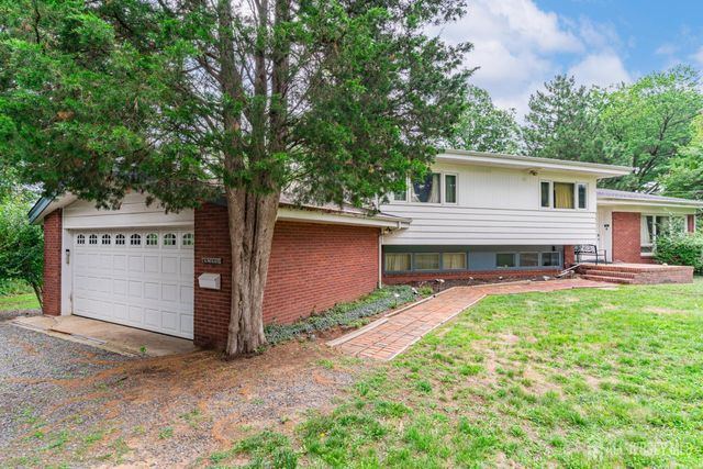 172 Ryders Lane, New Brunswick, NJ 08901