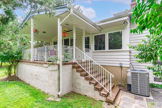 172 Ryders Lane, New Brunswick, NJ 08901