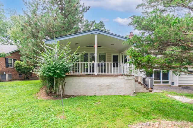172 Ryders Lane, New Brunswick, NJ 08901