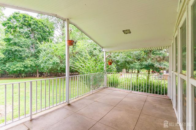 172 Ryders Lane, New Brunswick, NJ 08901