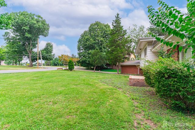 172 Ryders Lane, New Brunswick, NJ 08901