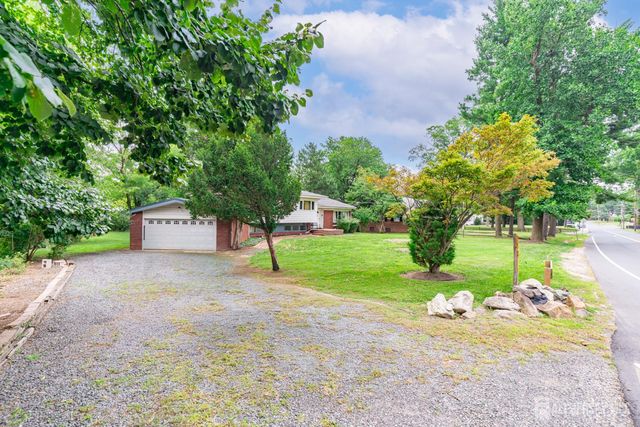 172 Ryders Lane, New Brunswick, NJ 08901