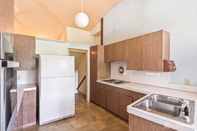 172 Ryders Lane, New Brunswick, NJ 08901