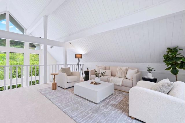 3224 E Laurel Creek Road, Belmont, CA 94002