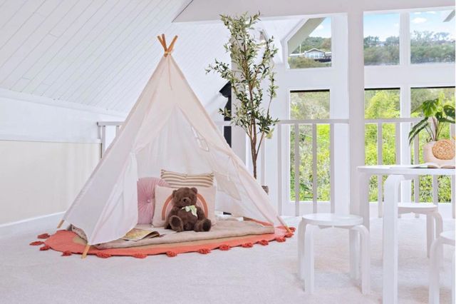 3224 E Laurel Creek Road, Belmont, CA 94002