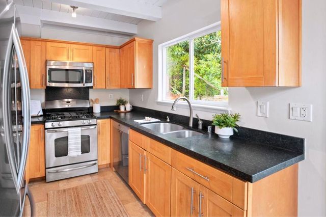 3224 E Laurel Creek Road, Belmont, CA 94002