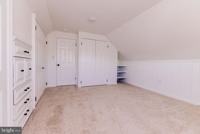 21 VELVET LN, Levittown, PA 19054