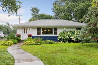 401 Jackson Avenue S, Edina, MN 55343