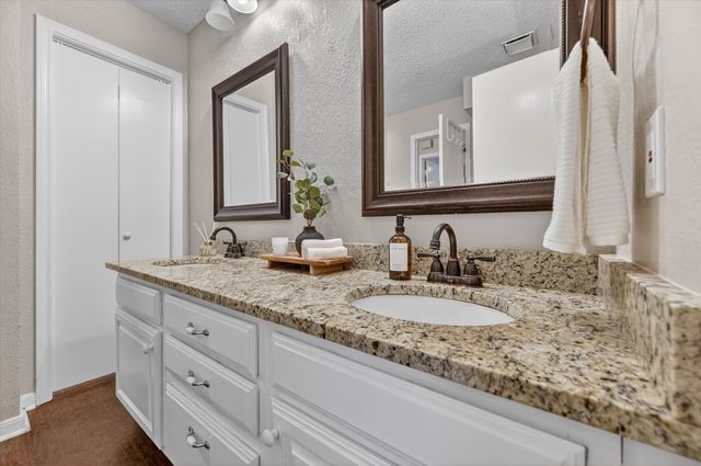 1200 Harwell Drive 1924, Arlington, TX 76011