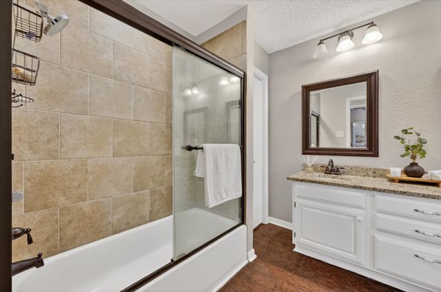 1200 Harwell Drive 1924, Arlington, TX 76011