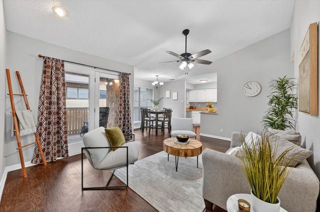 1200 Harwell Drive 1924, Arlington, TX 76011